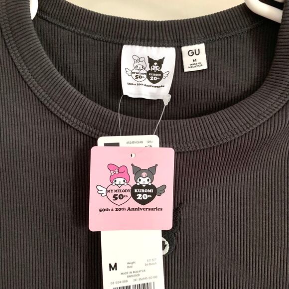 GU (Uniqlo) x Sanrio Kuromi Graphic Cropped T-Shirt in Dark Gray - Picture 10 of 11